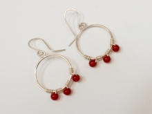 Circle earring with 3 carnelians Circle earring with 3 carnelians